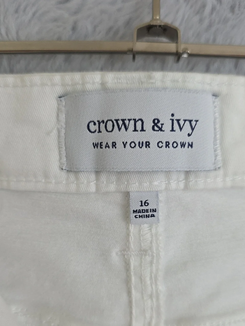 crown & ivy White Frayed Hem Denim Shorts